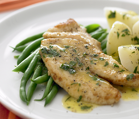 Grilled fish with lemon butter sauce